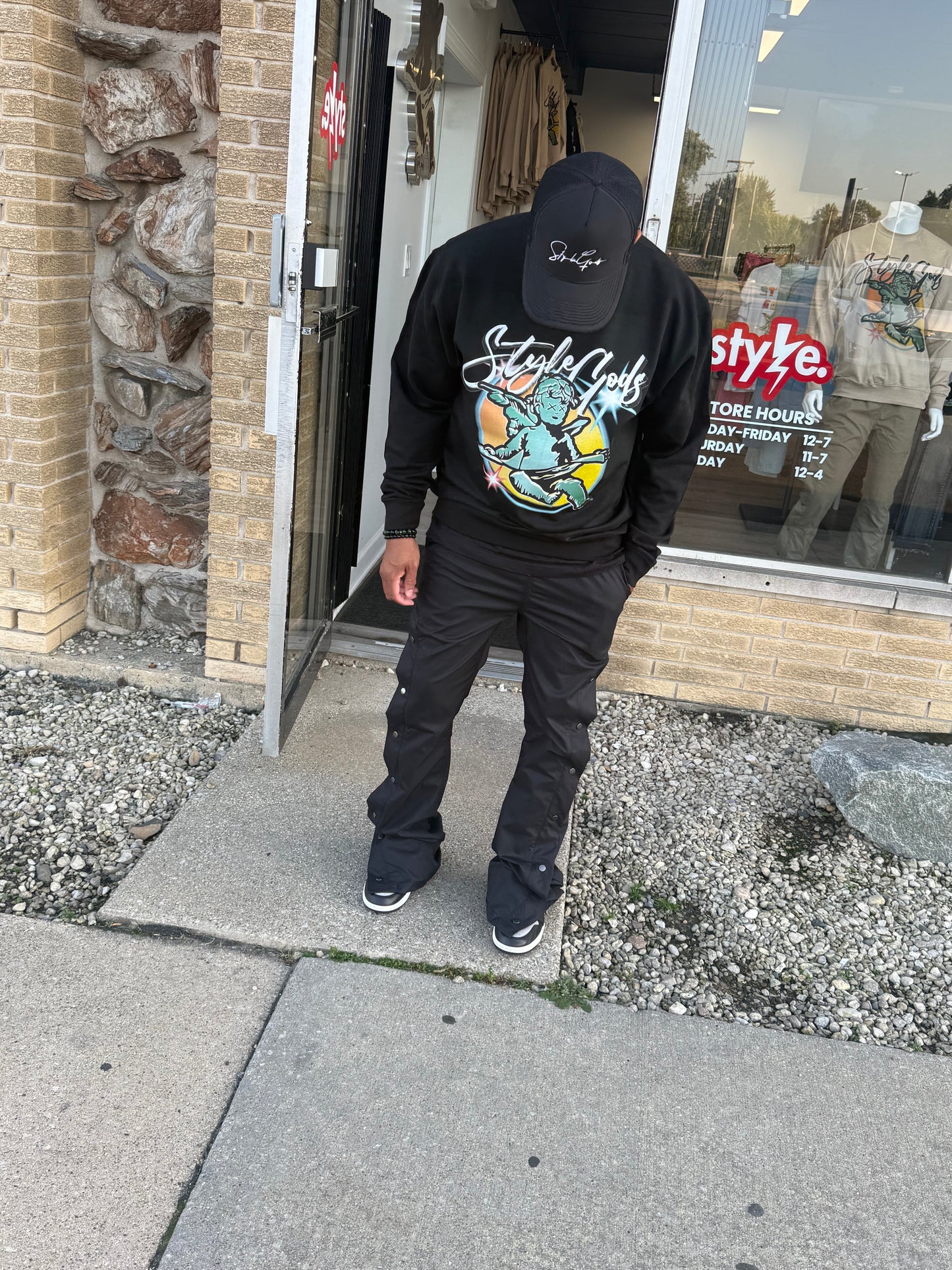 StyleGods Air Brush Style Crewneck SweatShirt - Black
