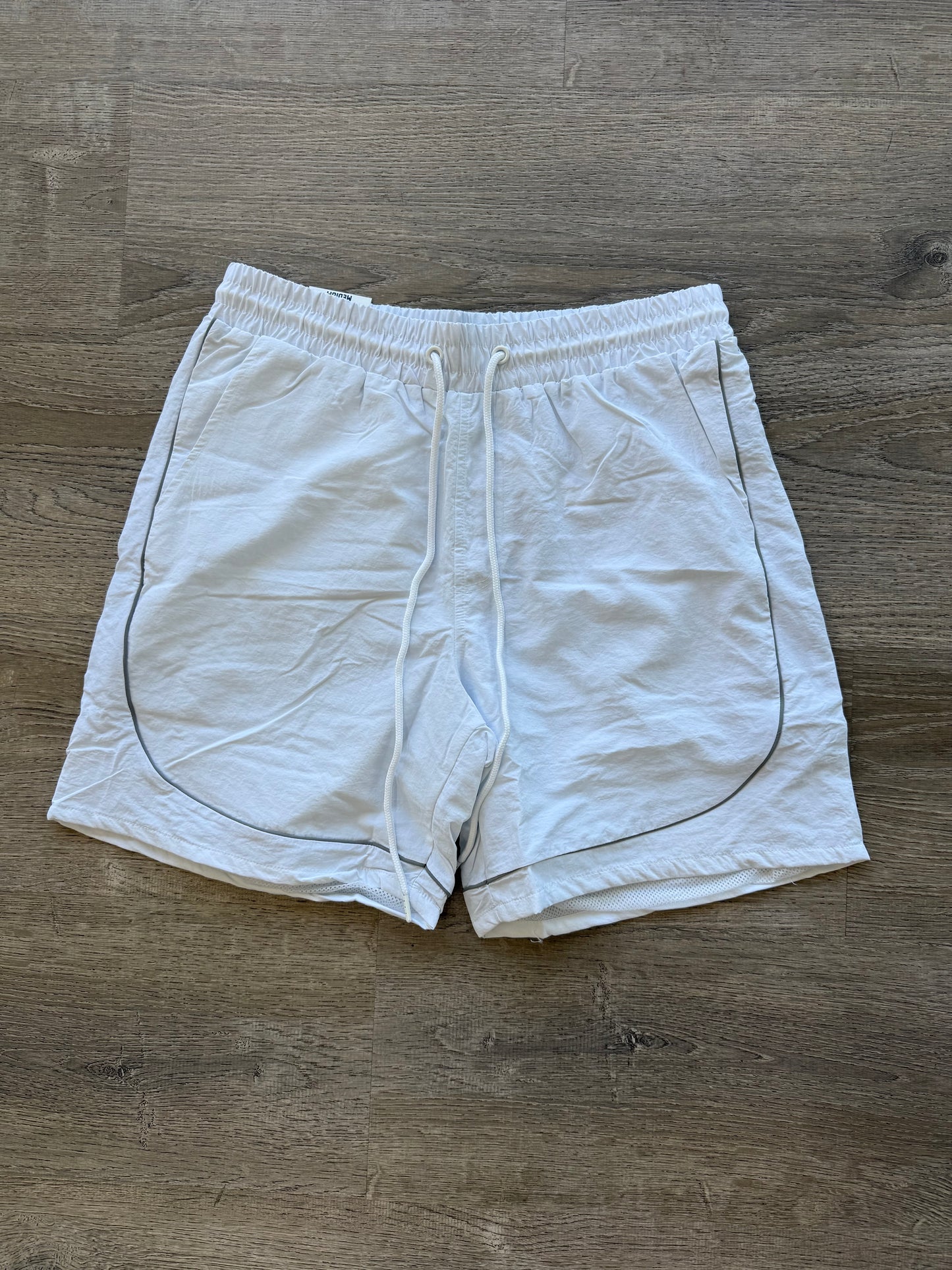 Rebel Nylon Short - White\Grey