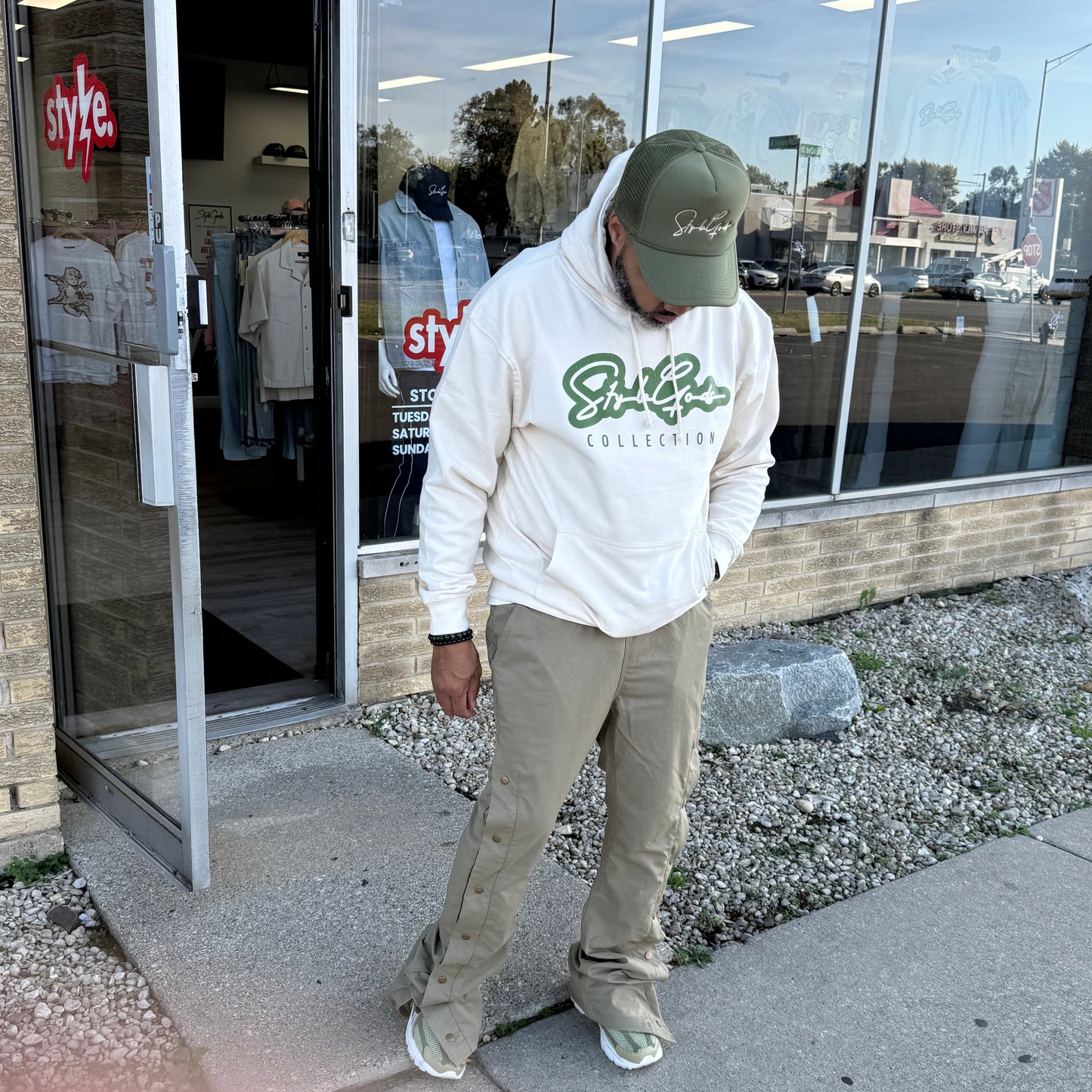 StyleGods Varsity Hooded SweatShirt - Tan\Olive