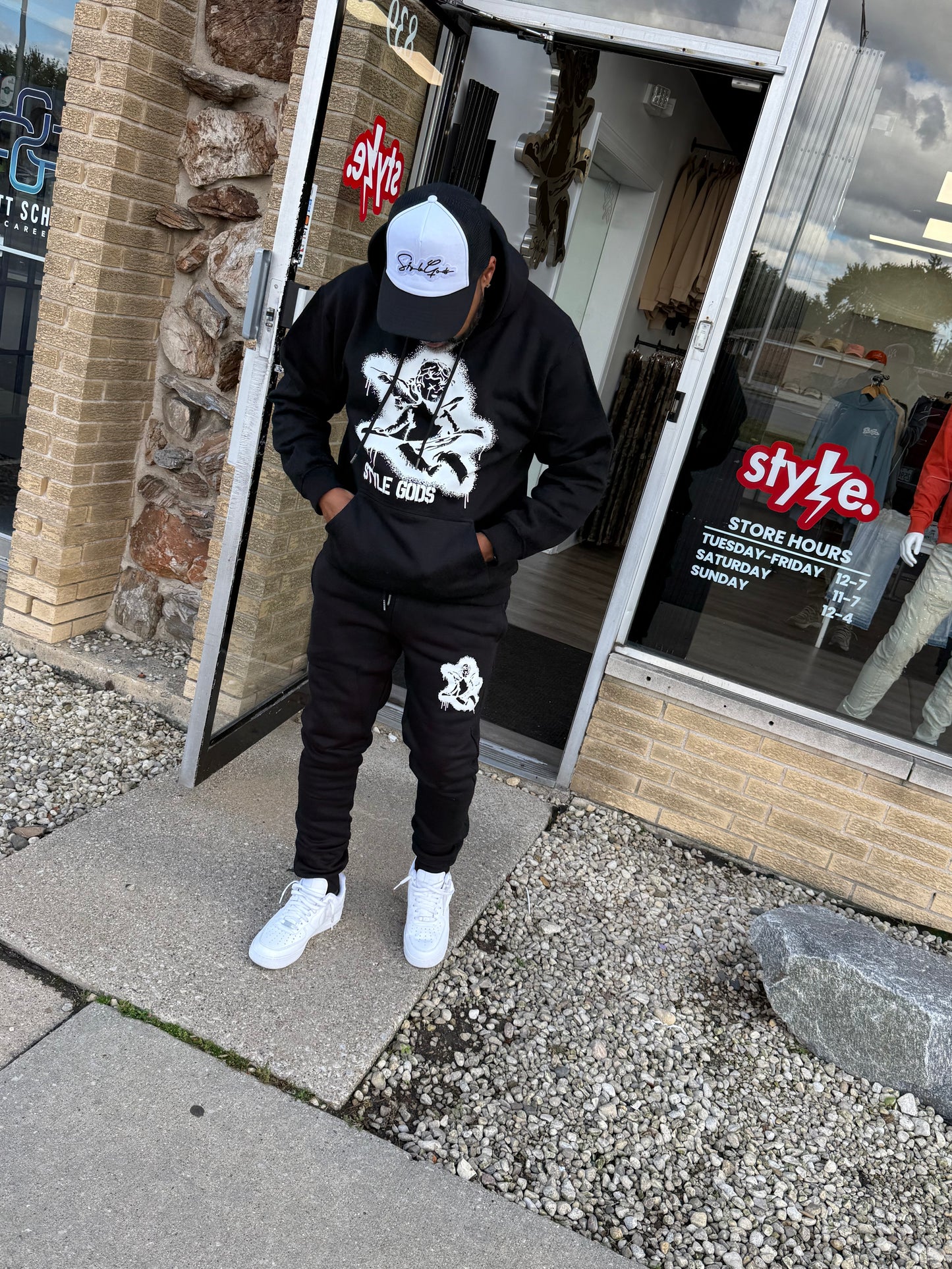 StyleGods Spray Angel Hooded Jogging Suit - Black