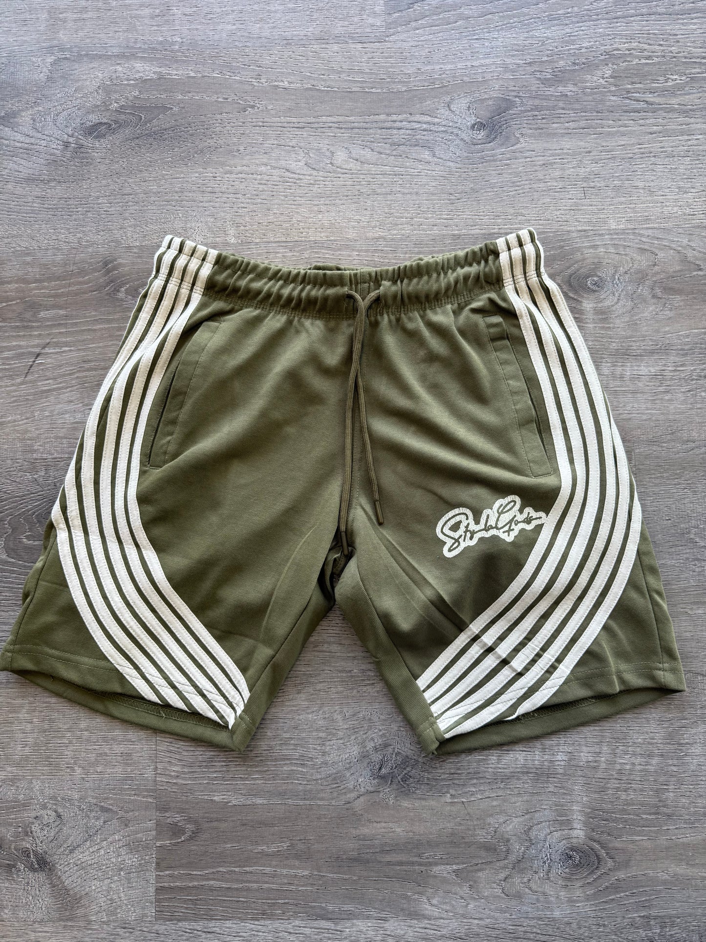 StyleGods Fleece 6 Stripe Short - Olive