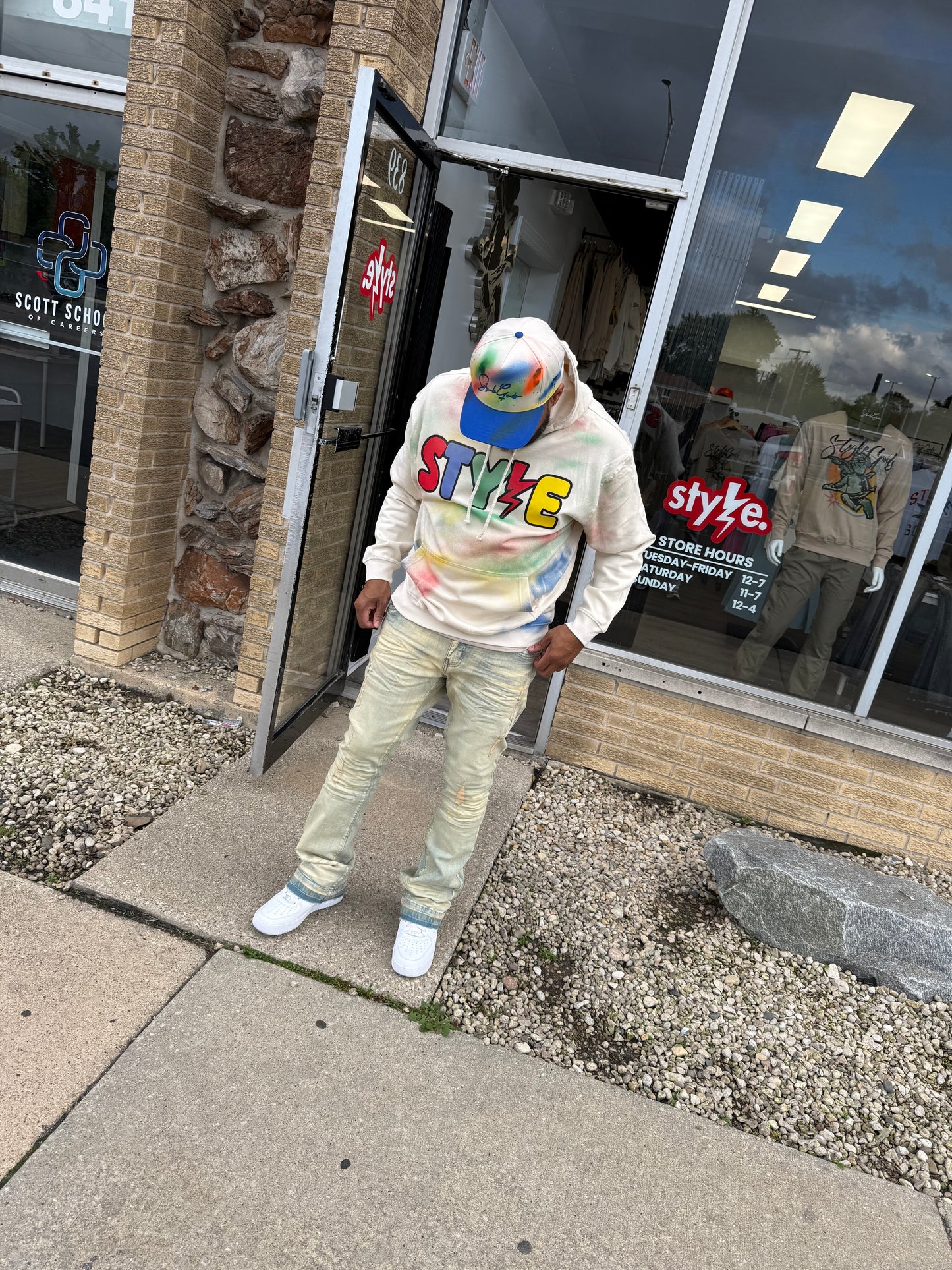 StyleGods Heart Hooded Paint SweatShirt - Multi