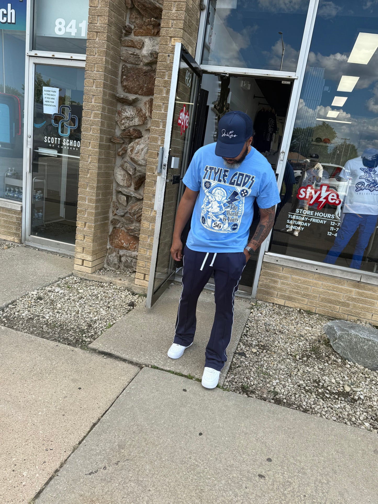 StyleGods World Is Yours T Shirt - Baby Blue\White\Navy