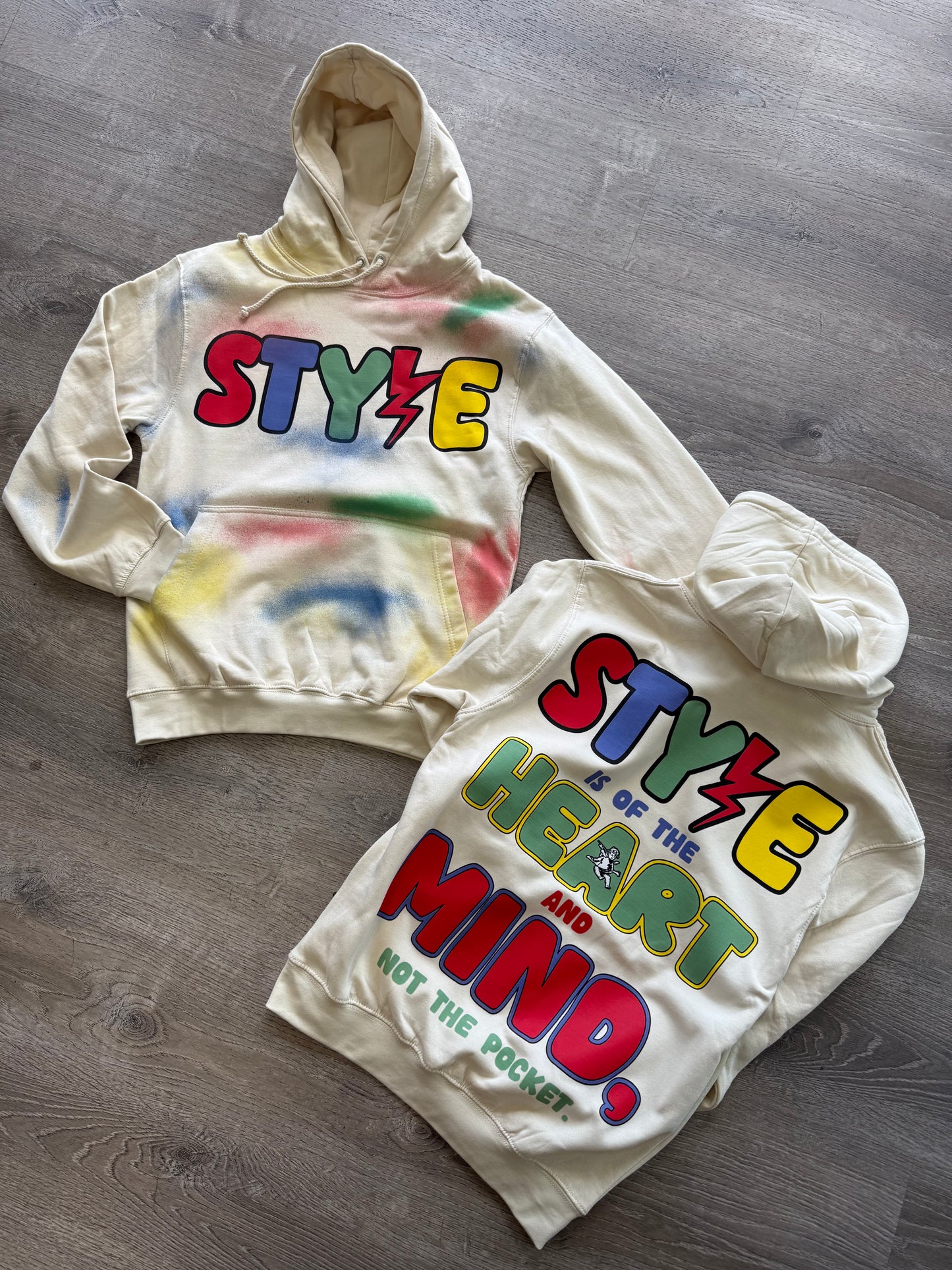 StyleGods Heart Hooded Paint SweatShirt - Multi
