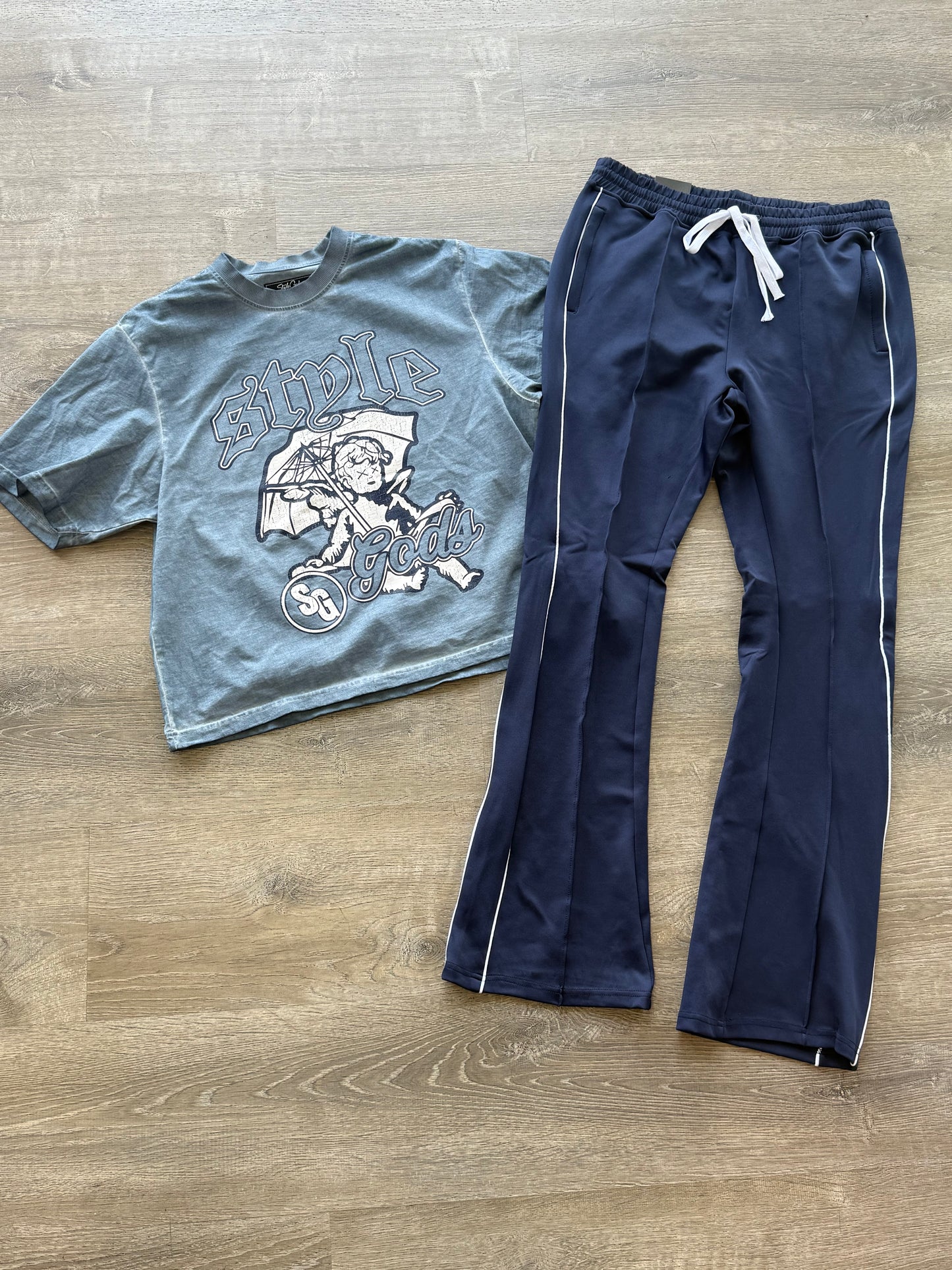 StyleGods Umbrella Oversized Crop T - Vintage Blue\White