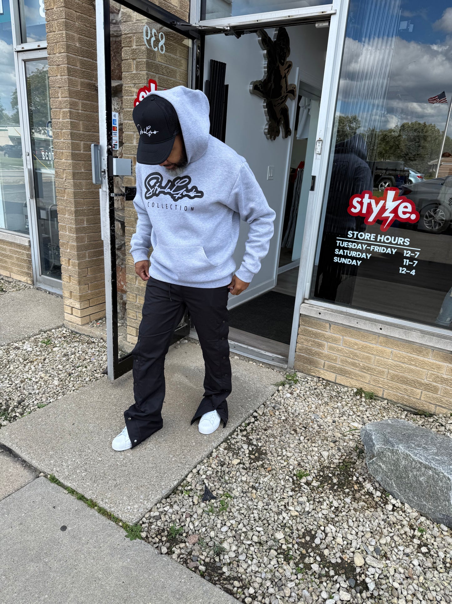 StyleGods Heart Hooded SweatShirt - Grey\Black