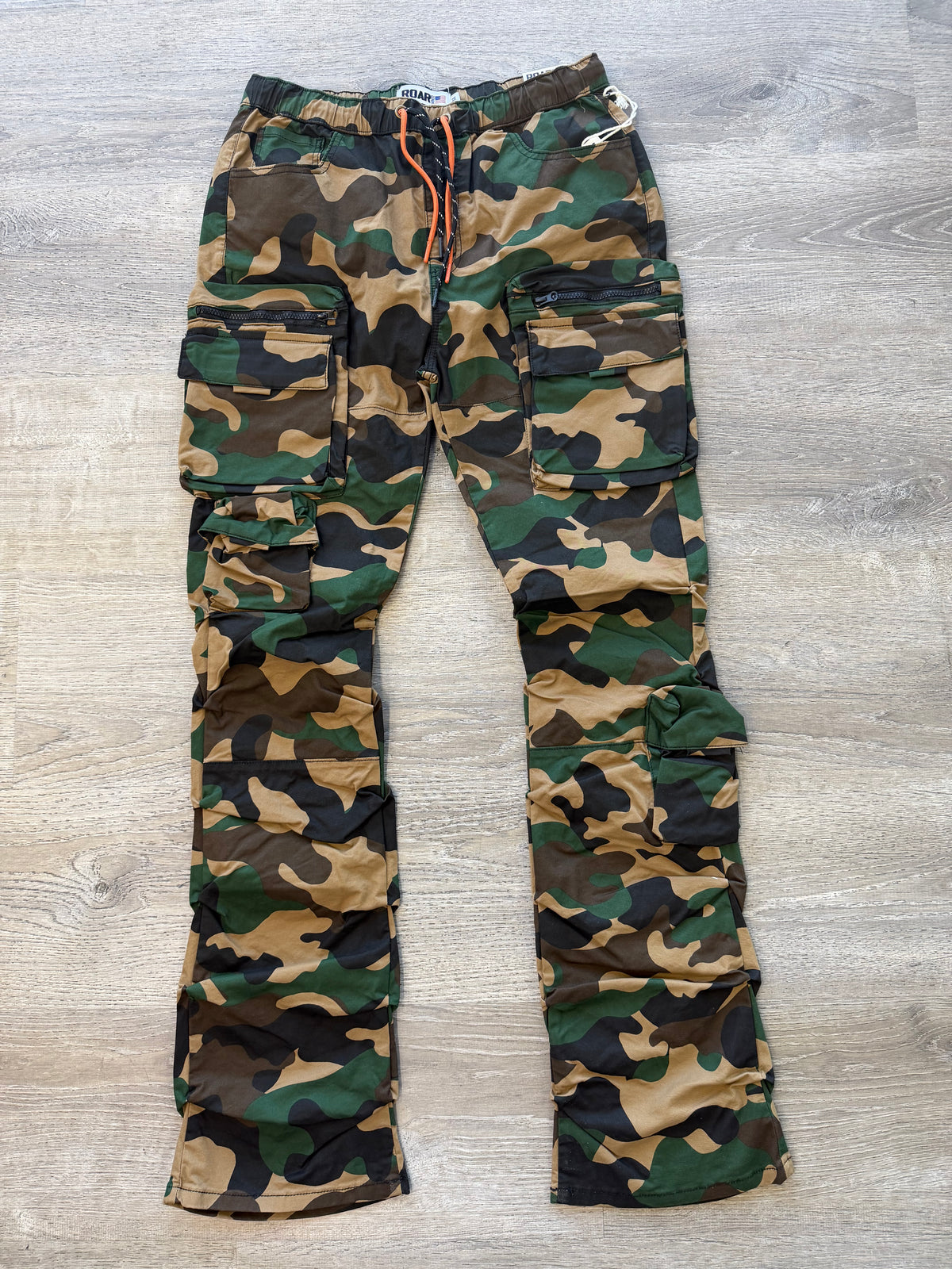 Roar Stacked Cargo Camo