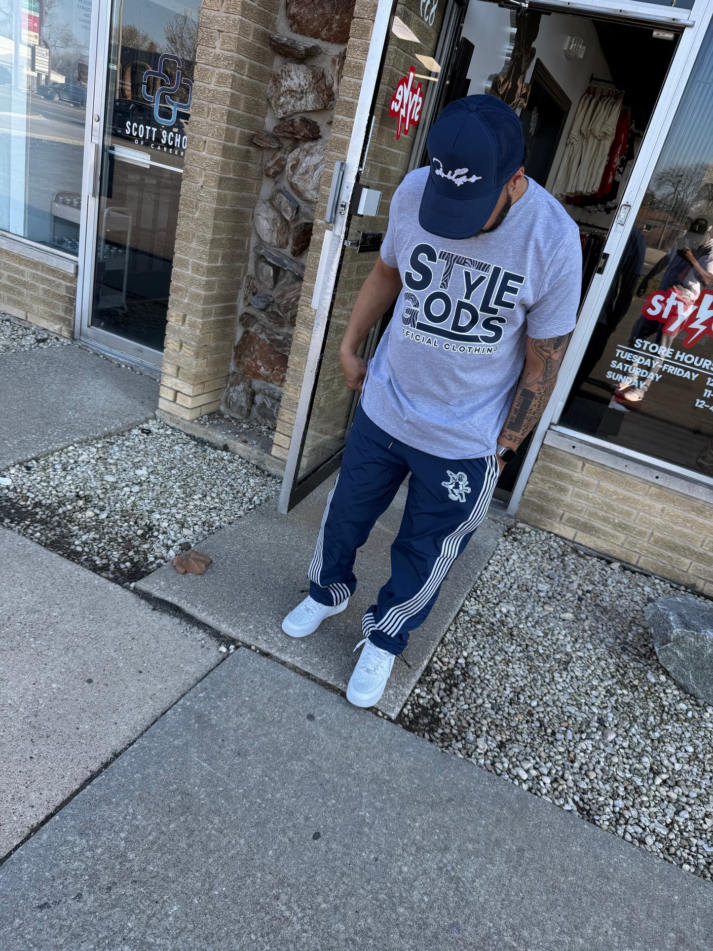StyleGods Script T Shirt Grey\Navy