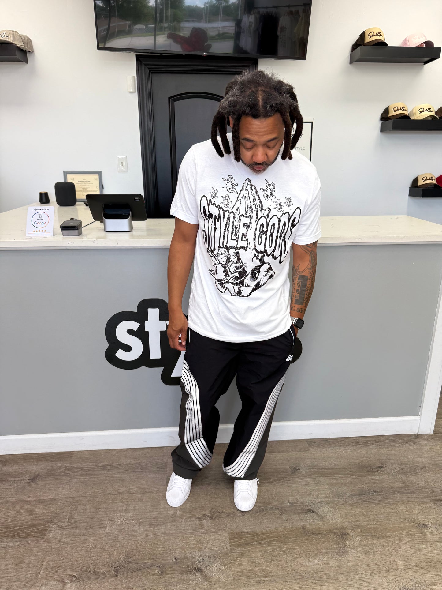 StyleGods Crayon Praying Hands T-Shirt - White\Black
