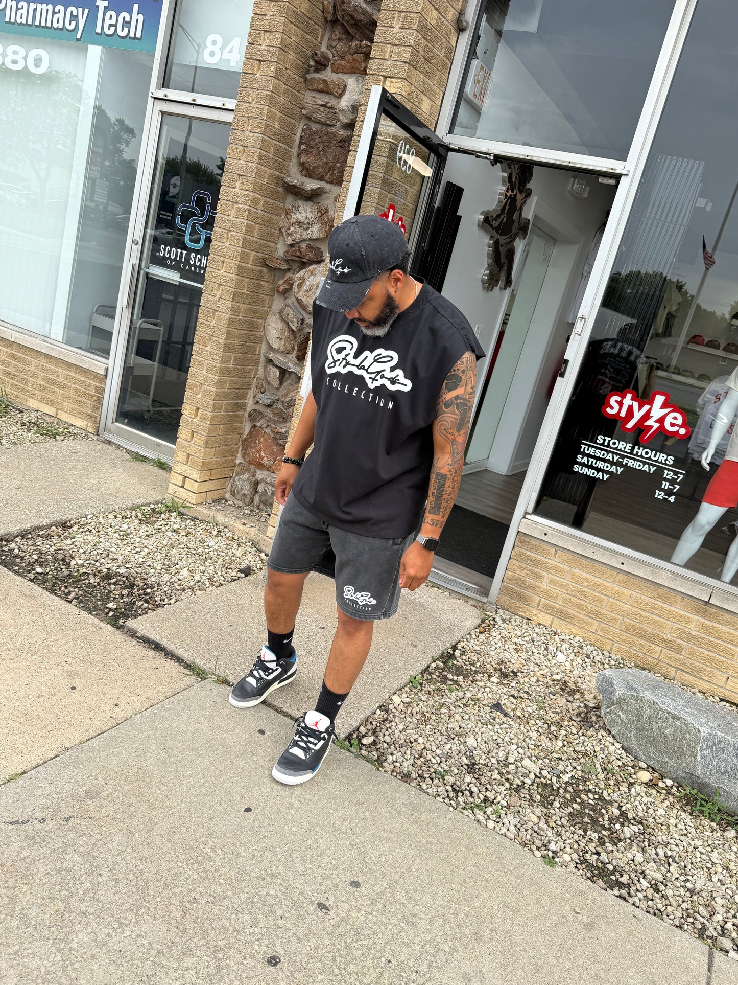 StyleGods Sleeveless T Shirt Boxy Fit - Black