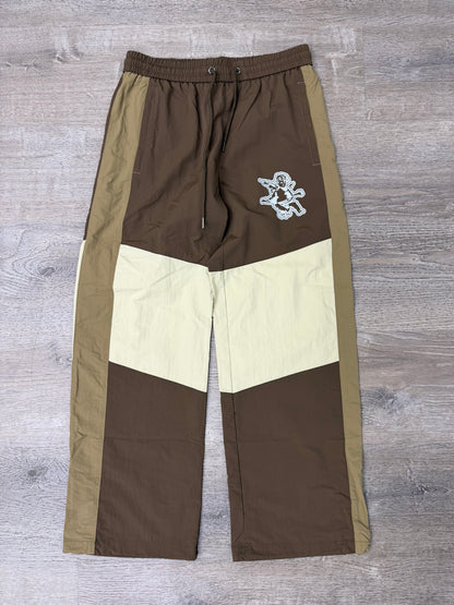 NYLON Flare Tracks - Brown