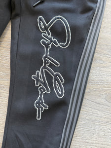 StyleGods Fleece Stacked 5 Joggers  White Nailhead Signature Script-Black\Grey