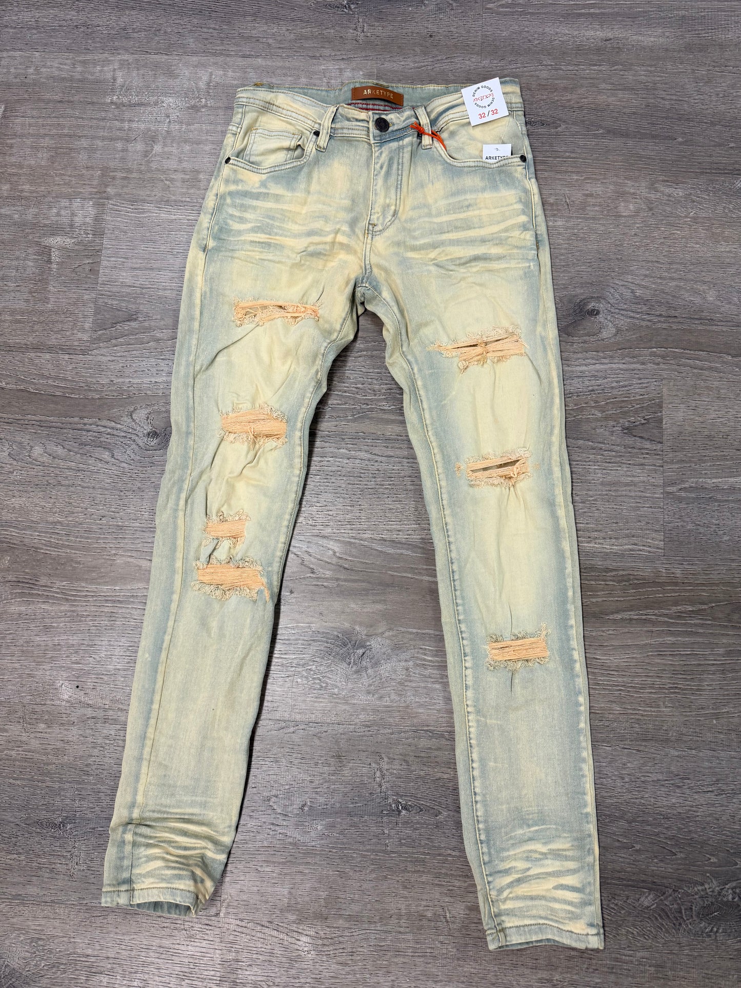 Arketype - Rip and Repair Denim P540 Vanilla