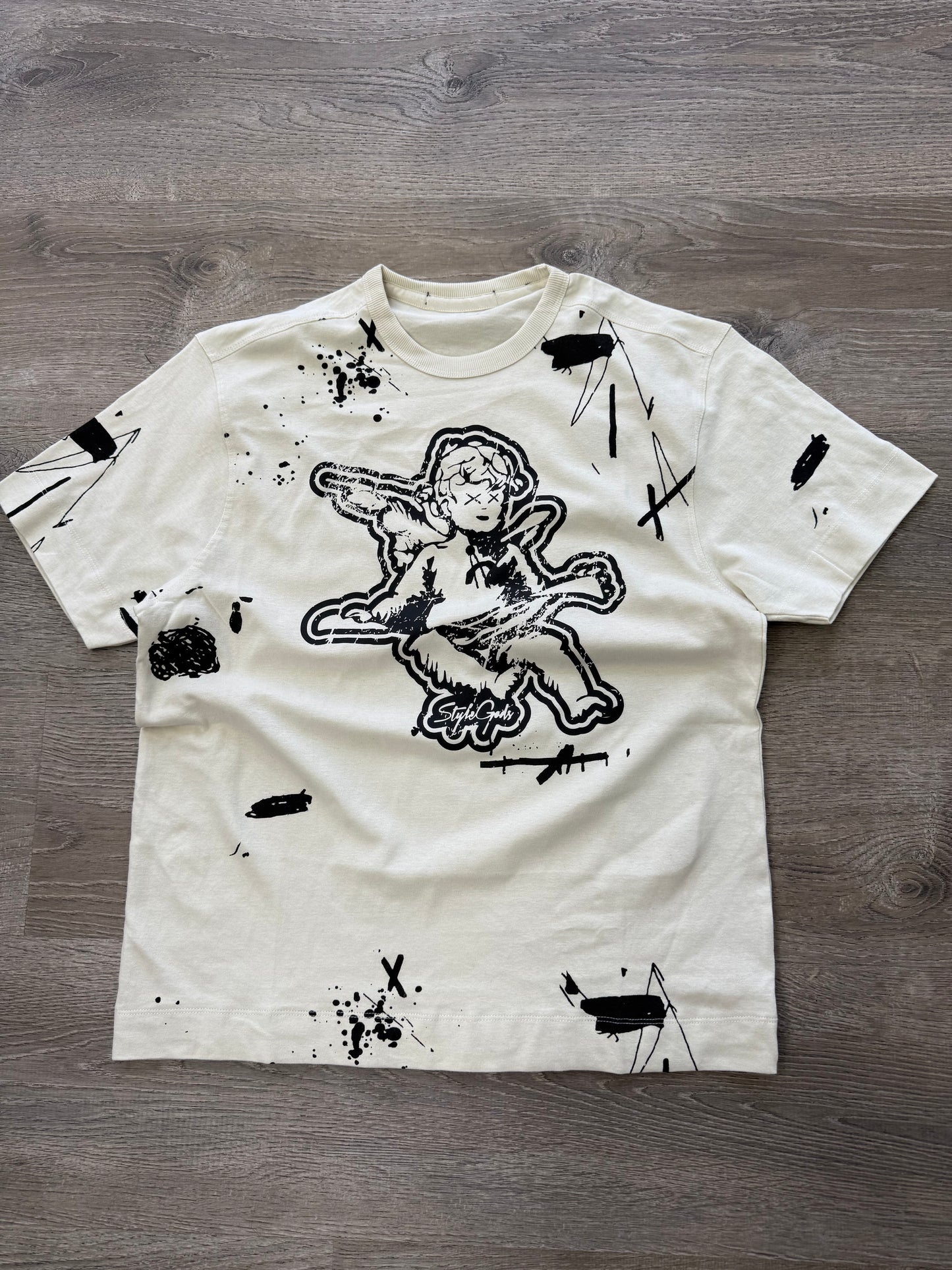 StyleGods Angel Paint T Shirt- Cream\Black